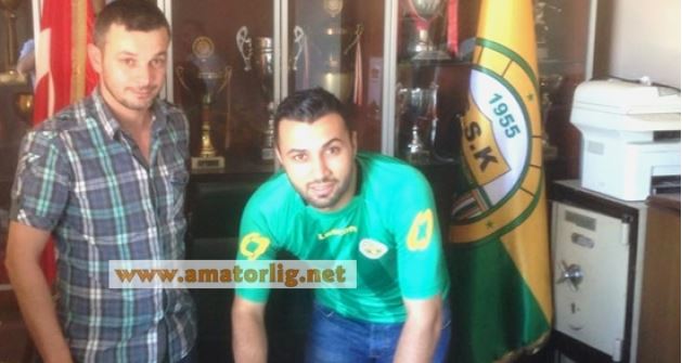 Hırslı oyuncu imzayı attı