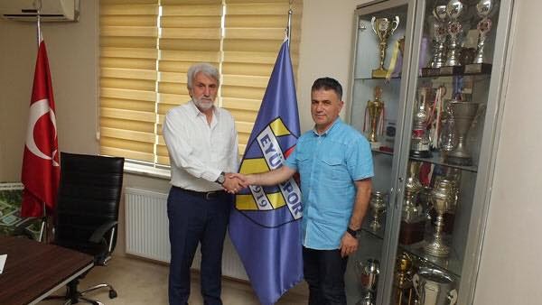 Ferruh Özgün Eyüpspor’a imza attı