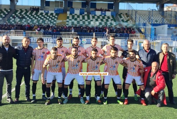 Fikirtepe Dumlupınarspor 10 kişiyle kazandı