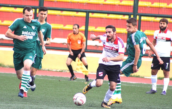 Gazitepespor puanı son anda kurtardı