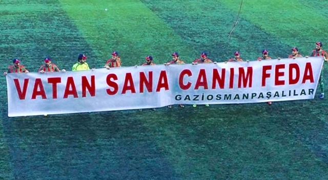 Eylemden sonra elektrikler de kesildi