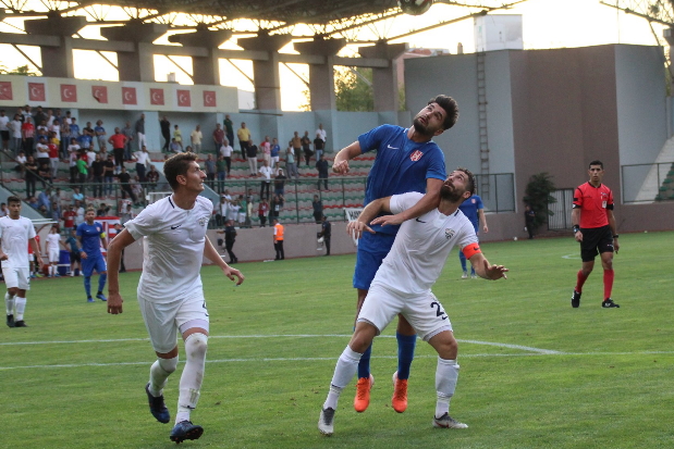 Halide Edip Adıvarspor kötü başladı