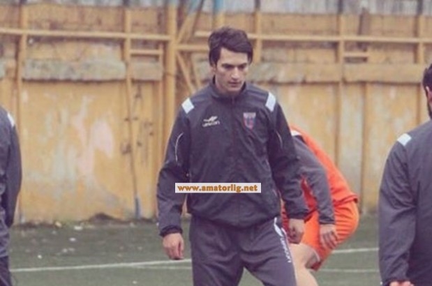 Alibeyköyspor sağ kanadı kapattı