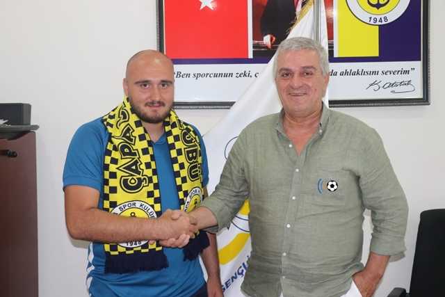 Çapa kalecisi ile yeniden anlaştı