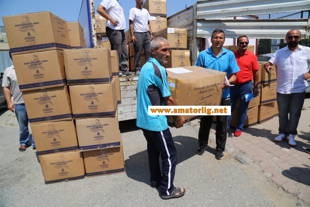 ibb-istanbuldaki-amator-spor-kuluplerine-malzeme-dagitti3