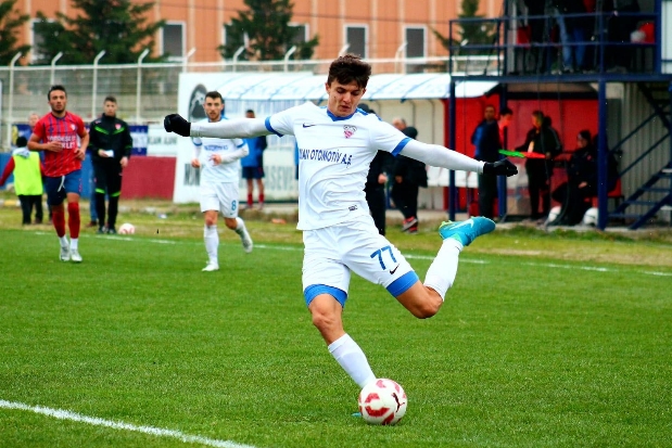 Yeniçarşıspor Bulgar golcüyü renklerine bağladı