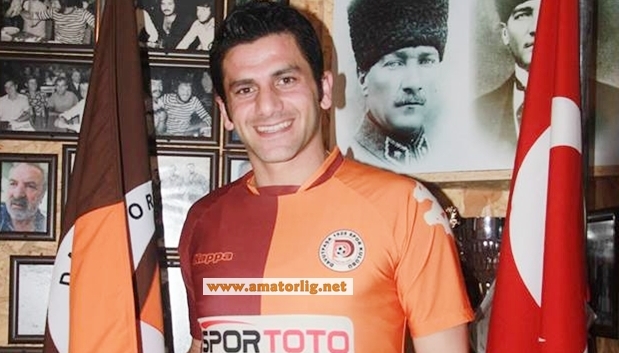 Tecrübeli oyuncu takımıyla yeniden anlaştı