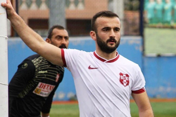 İshak’ın Küçükyalı Yelkenspor ile yolları ayrıldı