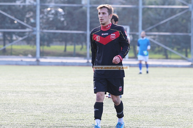 Mertcan Erkan rekora koşuyor