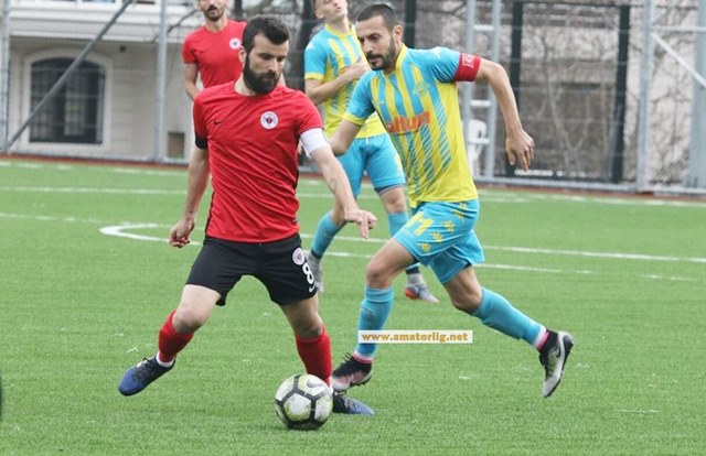 Leventspor’da imzalar atılmaya başladı