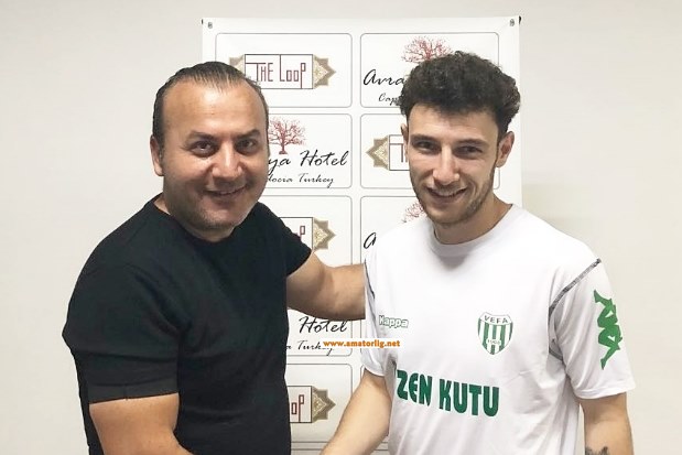 Mustafa Kemal Küçük imzayı attı