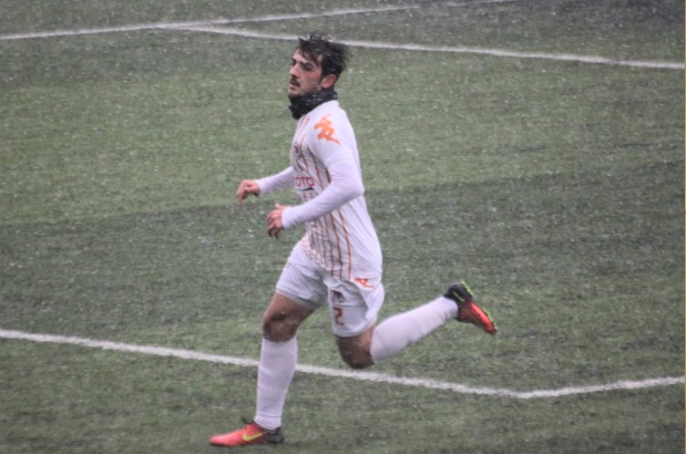 Osman Enes Akpınar Davutpaşaspor’dan ayrıldı