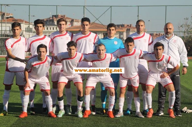 Pendikspor zirve takibini sürdürdü