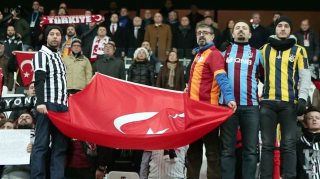 Şehitlerimiz anısına saygı duruşu yapılacak