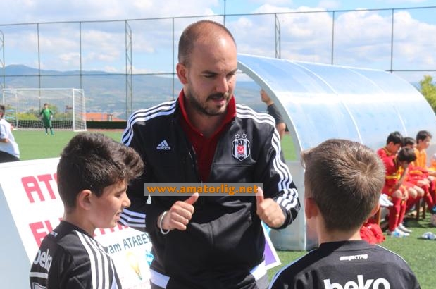 Semih Sezerli Beşiktaş’tan ayrıldı
