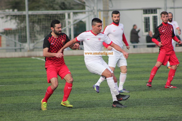 Sezer Akyalın Ortaköyspor ile yeniden anlaştıı