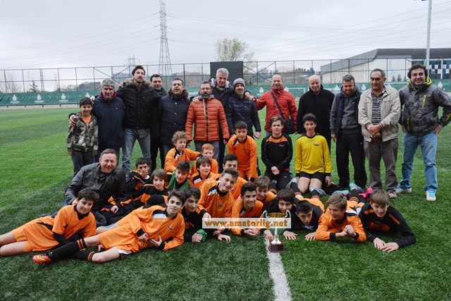 Simurgspor şampiyonluk sevicini yaşadı