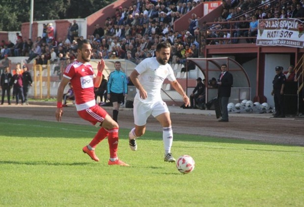 Tuzlaspor puanı kaptı avantajlı duruma geçti