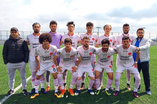 Ümraniyespor emin adımlarla ilerliyor