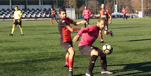 Vefa deplasmanda güldü