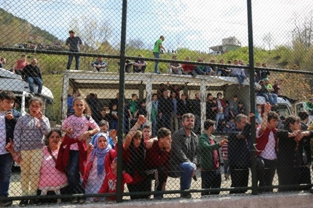 Neredeyse bütün ilçe maça geldi!