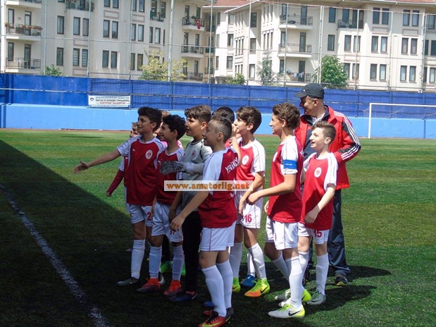 Yeniköyspor’dan bir şampiyonluk daha