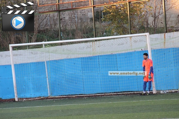 Kaleciden ilginç protesto